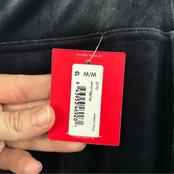 NWT Spanx Velvet Leggings - Picture 6 of 9